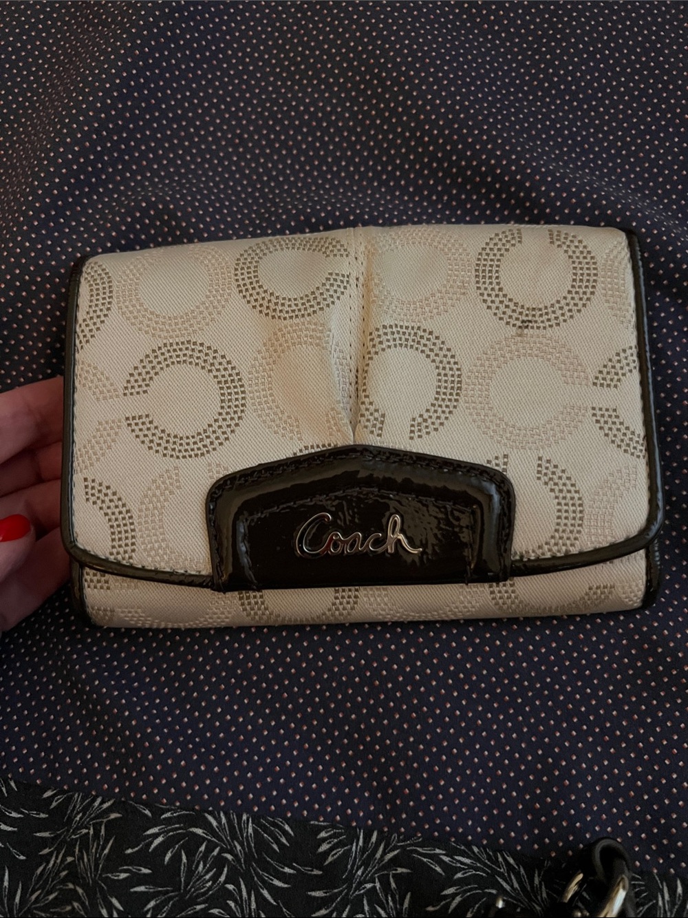 Coach Ashley Dotted Op Art Swingpack — F48048 - Picture 6 of 9